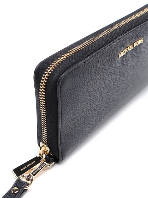 jet set travel continental michael kors wallet|Michael Kors continental wristlet wallet.